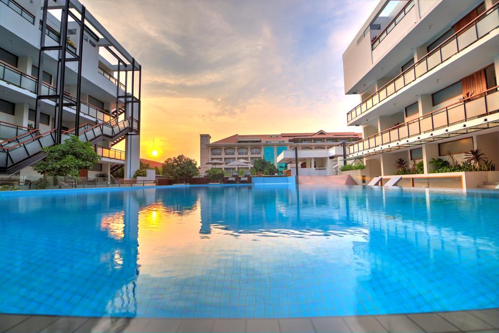 Hotel Somadevi Angkor Boutique And Resort Ciudad de Siem Riep Exterior foto